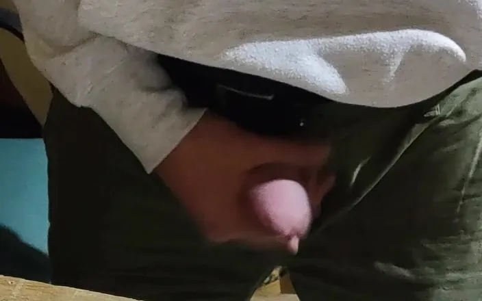 Incredible Dick: Jerking in the workshop until cum