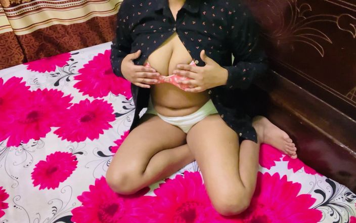 Ena: 印度女大学生自慰大屁股美丽的阴户