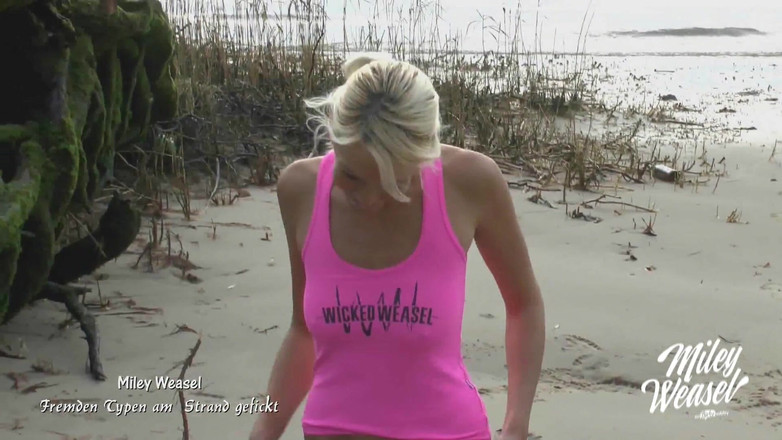 Miley Weasel: ビーチで見知らぬBBCに犯される