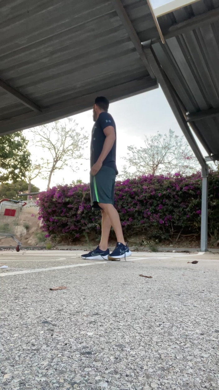 Paul Williams: Tôi bị bắt khỏa thân trong bãi đậu xe siêu thị