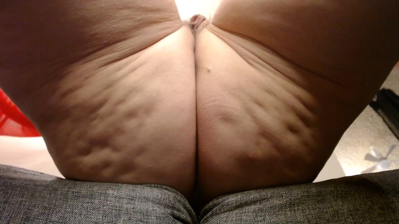 Abby Anna: Abby's tight ass clenched och jiggling