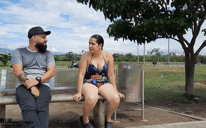 Jennifer and Markus: Adik tiriku suka banget nyepong kontolku di hutan!