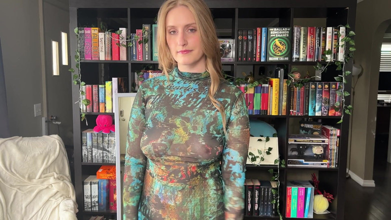 Nerdy Nympho: Zkoušení průhledných černých a bílých šatů