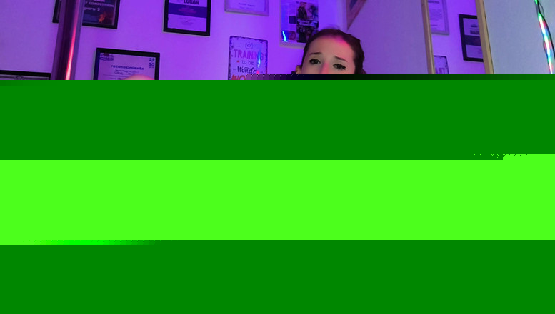 Candy Camille: 检查这个假阳具是否适合我 第1部分