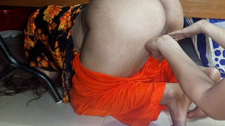 Dhaka studio: Step Bro Fucked Step Sister While She Is Stuck in...