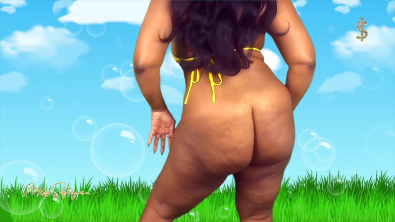 Miss-Safiya: Twerking w moim bikini Pikachu