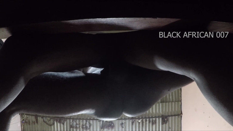 Black African 007: Myślę, że zajdę w ciążę przez mojego przyrodniego brata z seksem...