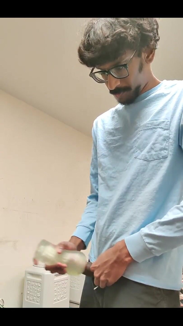 NANDgasm: Мастурбує