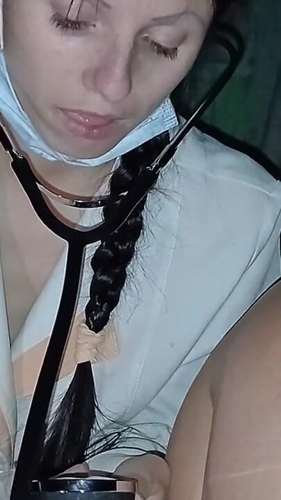 Lesbian-illusion: Am chemat un doctor la My Home, care m-a vindecat...