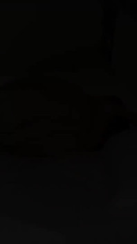 Oh mio dio è così fottutamente in profondità nella mia figa