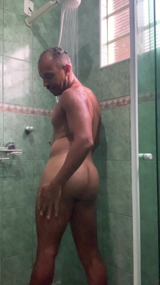 Ken Wild: Duchándome y esperando a que mi novio me follara caliente