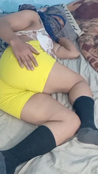 德西夫妇喜欢在做爱前自慰和手淫