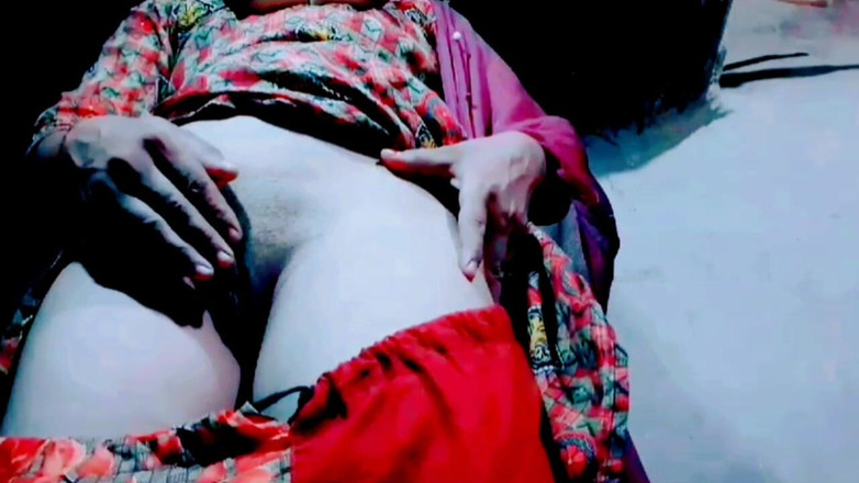 TricolorMusic3: 豊かな膣がペニスを求めているけど、どうすればいい?誰も私の膣の熱を落ち着かせる準備ができていない