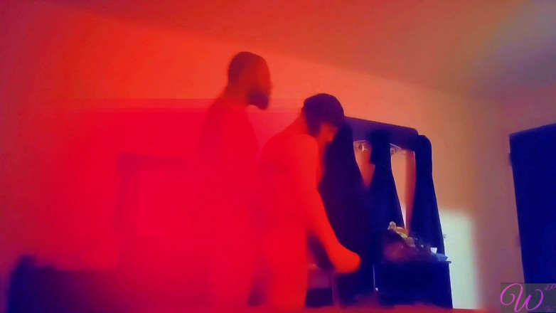 Whos nxt production: Sissy phục tùng được bbc đưa đến một nhà nghỉ lười biếng