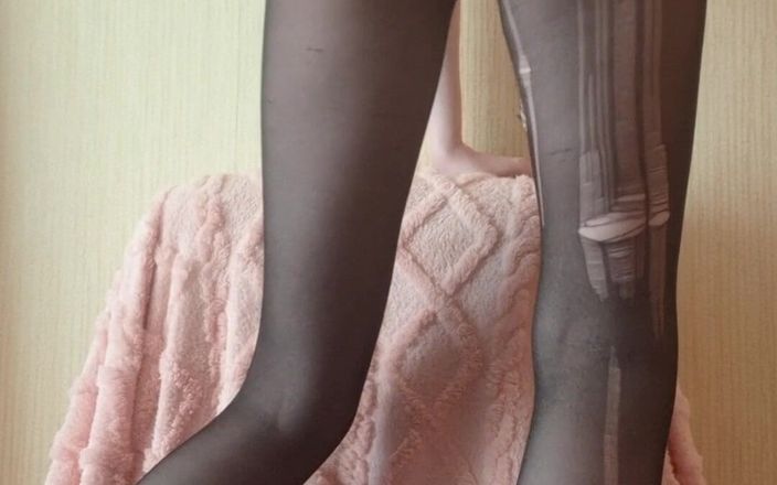 ElzaKom: Do You Know This Side of Me yet?