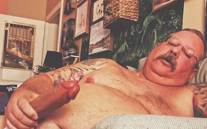 Hand-Free-Daddy-Chub: Stiefvater chub Bear kommt handfrei (beliebtes video)