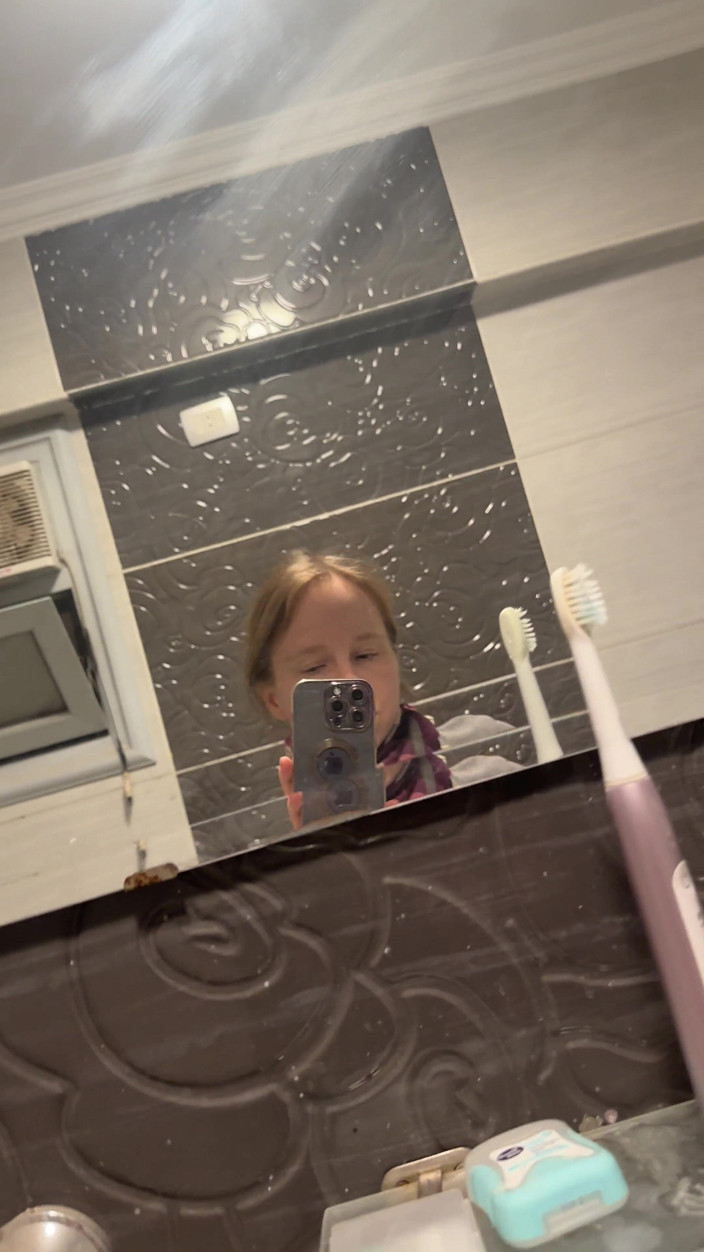 SweetLucy96: Rasoio infilato nella mia figa