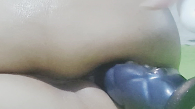 MassiveHungFoxy: MILF Mature Stepmom Looks for Someone to Put a Huge...
