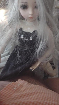 私のギャルBeverelyを愛する!人形セックスビデオ!