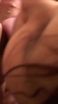 Rumah porno mereka bertukar seks oral langsung