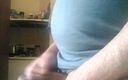 Minoas: Videoclip cu masturbare cu pulă mare