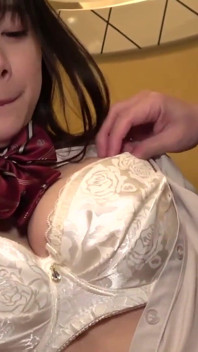 Nagisa - incontro con l'app corrispondente n.121: convincere una ragazza grande naturale dal seno grande che è interessata al sesso