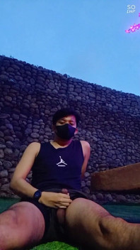 Asian Twink Outdoor Session with Cumshot