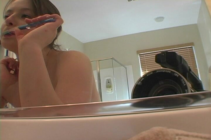 Solo Dream Babes: Solo Dream Babes: Liz si čistí zuby (fetiš