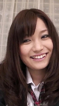 처음으로 캐스팅에서 촬영한 아시아 스키니 대학 십대