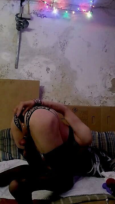 Betterlife: Amatoare efeminată Lisa - jucărie anală și ejaculare