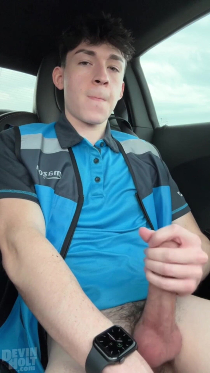 The Show Studio: Melancap Pada Hari Kerja