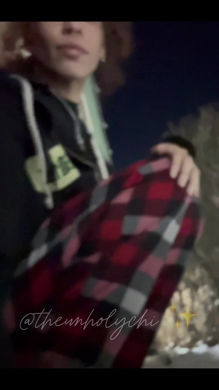 theunholychi: Quick Piss