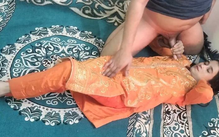NAASRIN KHAN: 인도 사위가 시어머니를 떠나 피곤해