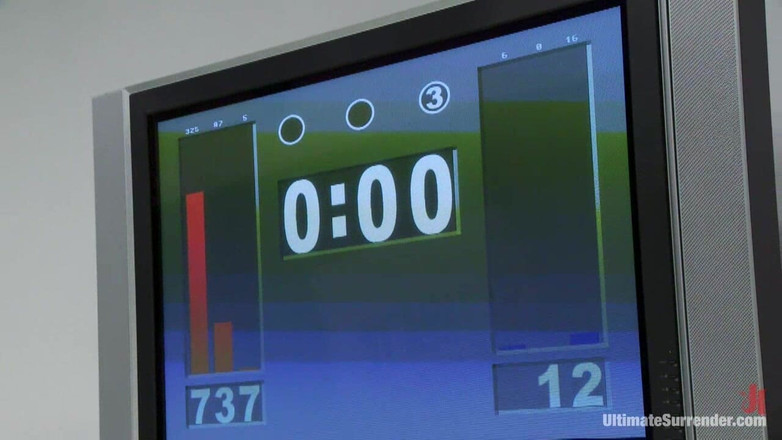 Ultimate surrender by Kink: De Draak (2-0) tegen Tara "de shortstop" Lynn Fox (0-2)