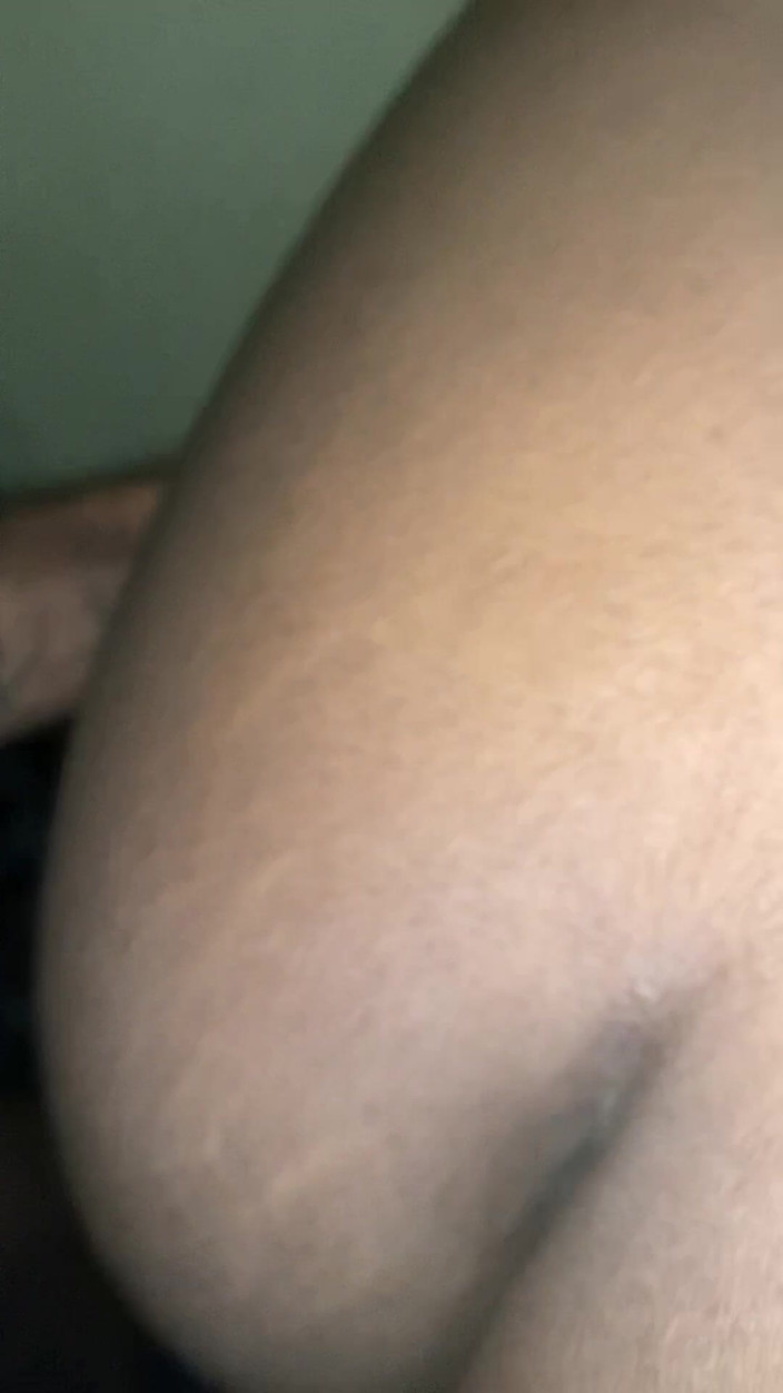 Pawg Drilla: Memek dan pantat sempit gena dientot habis-habisan sama kontol teman...