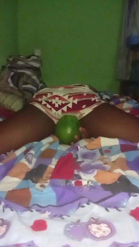 Badman4606: ブライソンのビッグディックが彼女のアソコを散らした