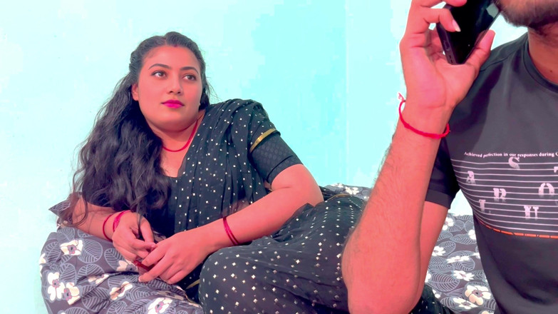 Hotty_ragini: Stepmom Shared Single Bed and Made Stepson Happy, Full Hindi...