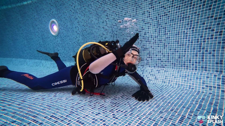 UKCuteGirl Lucy Lauren: Scuba Retreat ตอน 2: Fin Hover และปัญหาในการฝึกเรือน