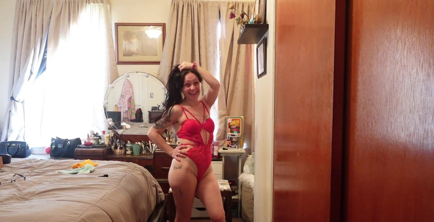 Raven Willow: Aku suka memekku sendirian sambil lingerie dan sepatu hak tinggi