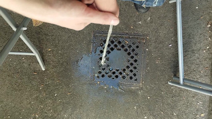 Bayer911: Venkovní Pissssss