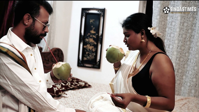 YoursStarSudipa: South Indian Couple Honeymoon