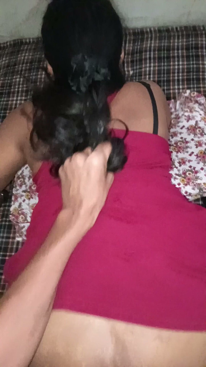 The_Secret_Couple: Indische mollige freundin fickt im westlichen kleid