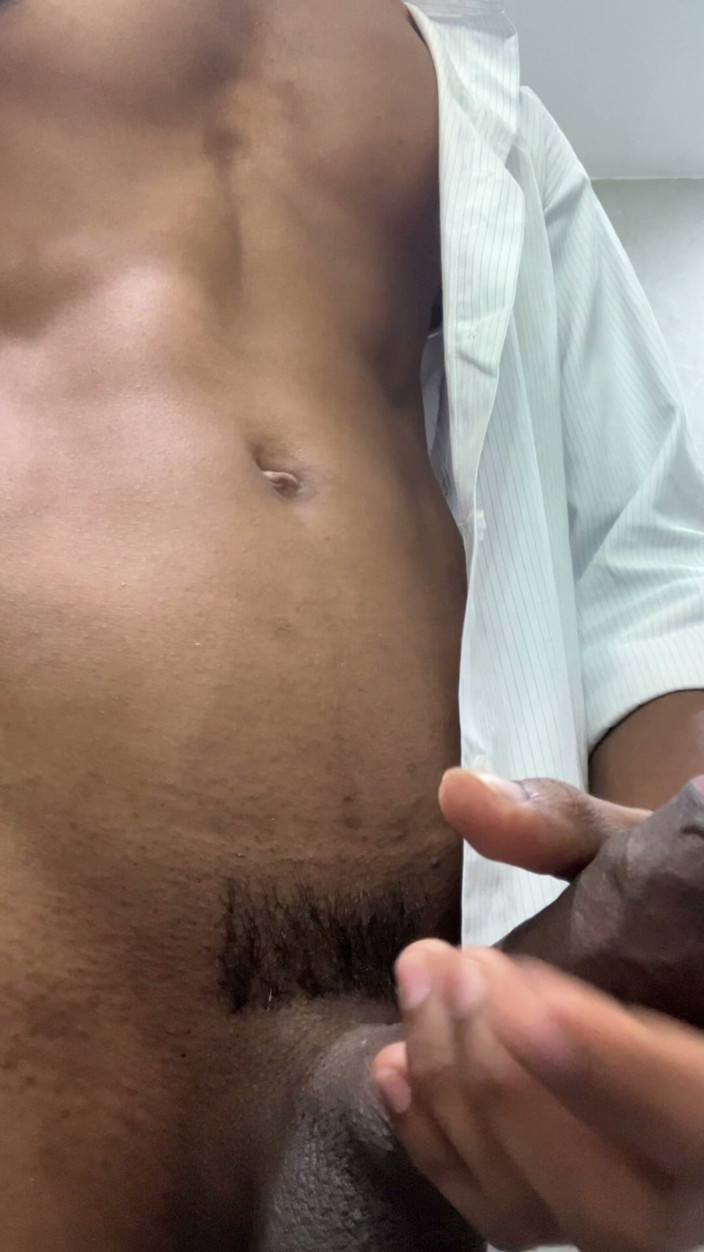 Twink king: Masturbación de hombres calientes