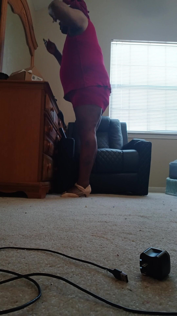 DURABLE PAPYRUS93: 赤いドレス・女装者 女装者