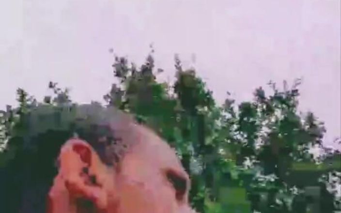 Slutboyben: Schwanz in regendusche