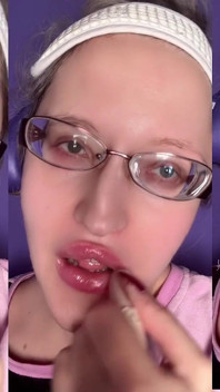 Pumpt einen Plug, pout-tussi-Transformation für Lippenbesessenheit clip von Findom Goaldigger