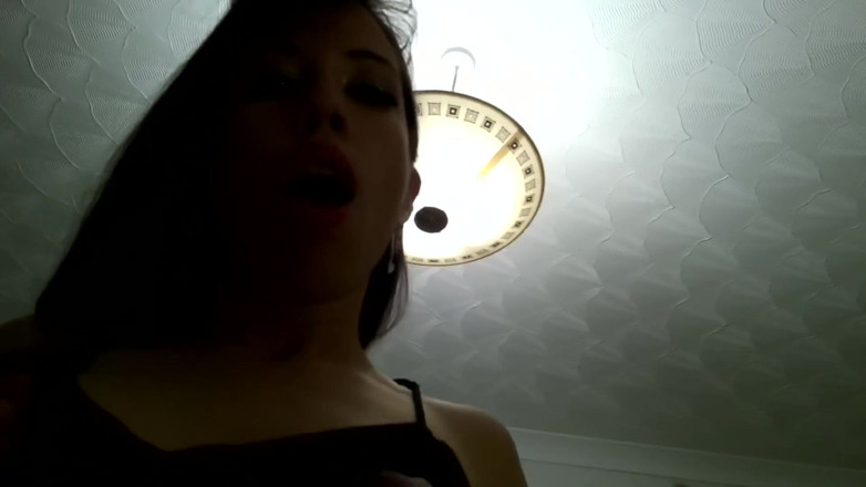 Mistress Mona: La matrigna cavalca il suo ragazzo cattivo per mungere il...