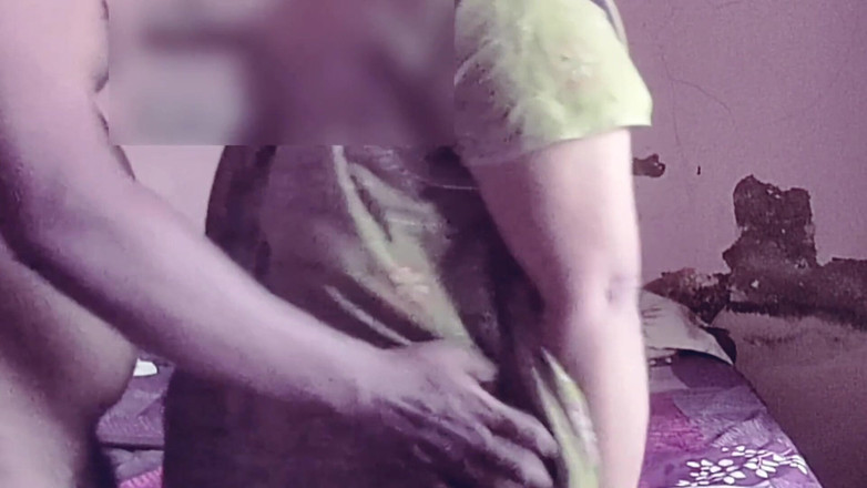 Black & white desicat: Indisches paar missionarsstellung &amp; doggystyle ficken im schlafzimmer nach dem baden