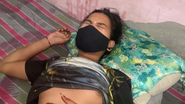Hotgirl9: Abang tiri membuatkan adik tiri berbogel dan mengongkeknya