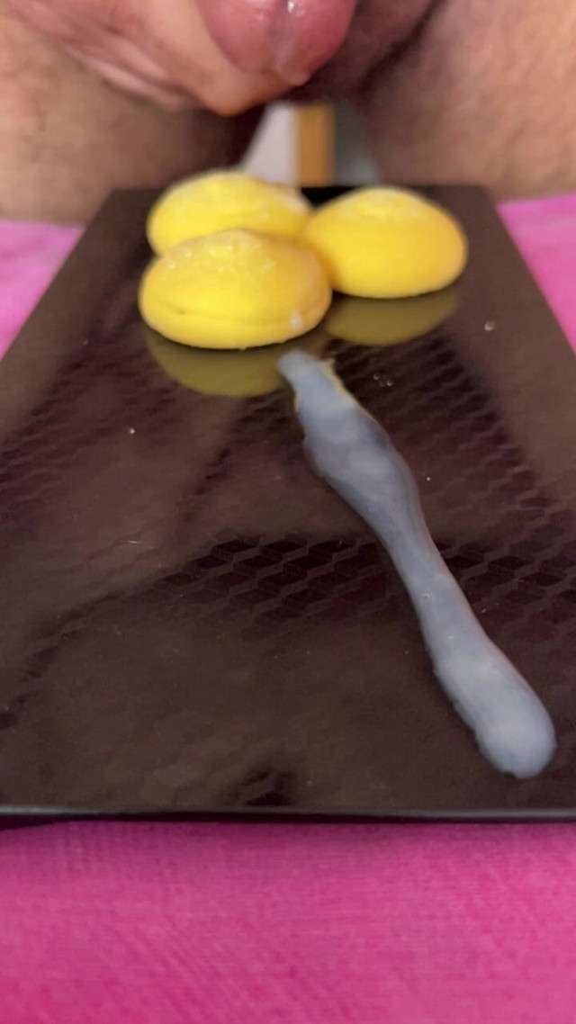 Does Anyone Not Like Sperm Cookies? (Syigit)